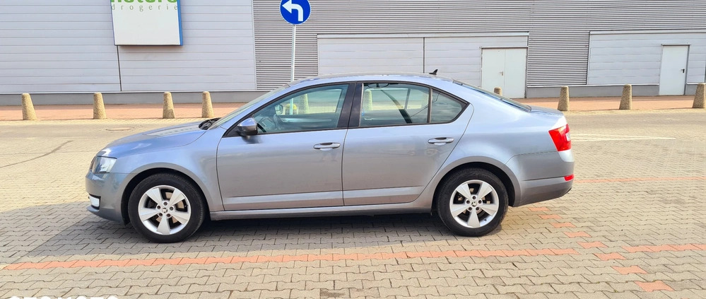 Skoda Octavia cena 38700 przebieg: 185382, rok produkcji 2013 z Legnica małe 277